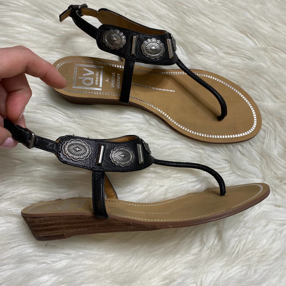 dv Dolce Vita Sandals leather concho western thong wedge boho medallion 6.5